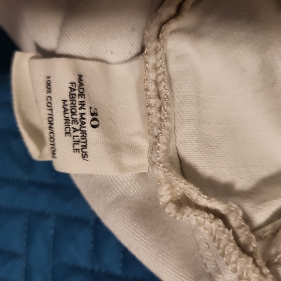 Size 30 jean shorts - Picture 3 of 6